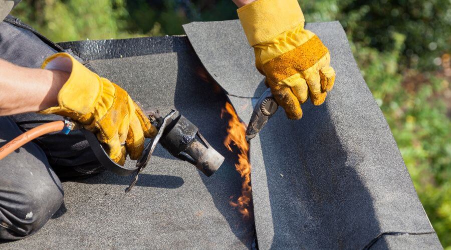 Expert Emergency Roof Repairs services in Tecumseh, MO